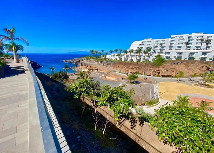 Sol With Amazing Seaview أذيخي